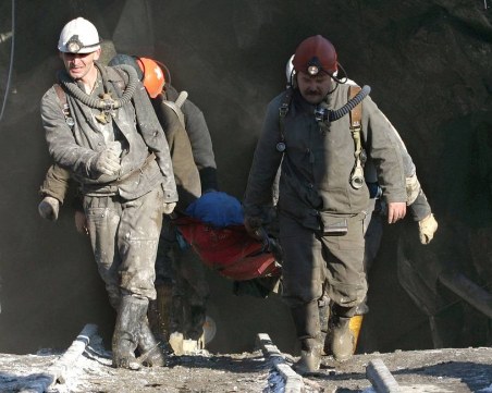 Пожар в мина в Русия, 41 души са пострадали