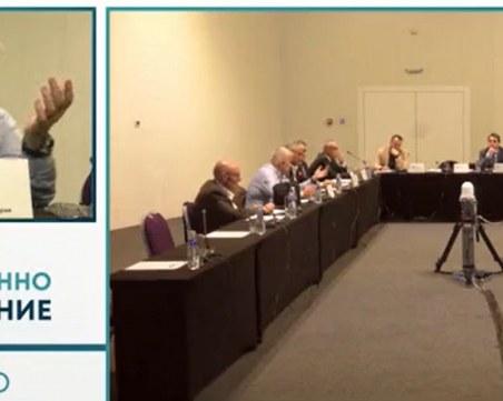 Преговорите за регионите: 7 вместо 28 области, повече пари за общините и малките пътища