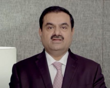 Преживял атентат и отвличане напът да стане най-богатият човек в Азия