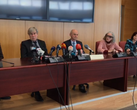 Очаква се тленните останки на загиналите на АМ 