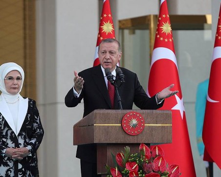 Ердоган: Световните финансовите барони са виновниците за срива на лирата