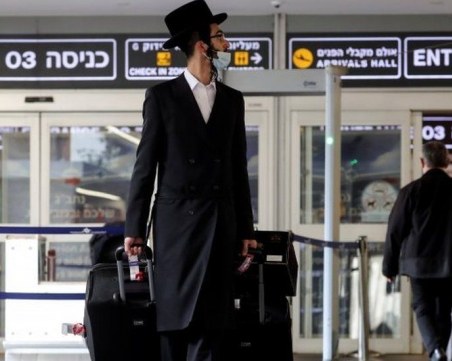 Израел спря влизането на чужденци, маските в Англия отново са задължителни