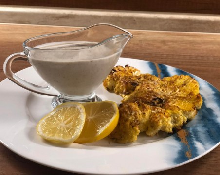 Вкусен карфиол на фурна със млечен сос