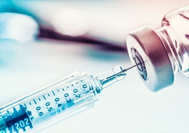 Pfizer вече е започнала работа по версия на ваксината си