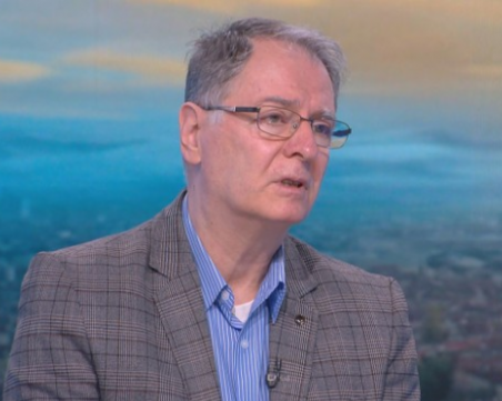 Лекар: Ако ваксинирани започнат да кихат повече, е добре да си направят тест за COVID-19