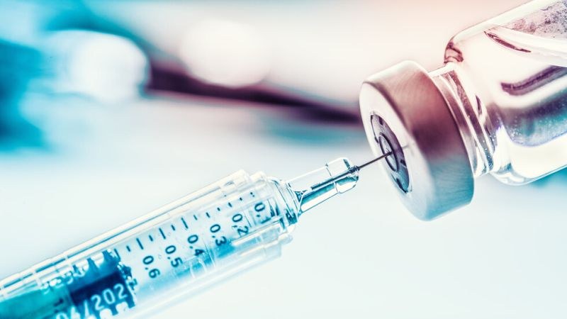 Pfizer работи по ваксина срещу щама Омикрон