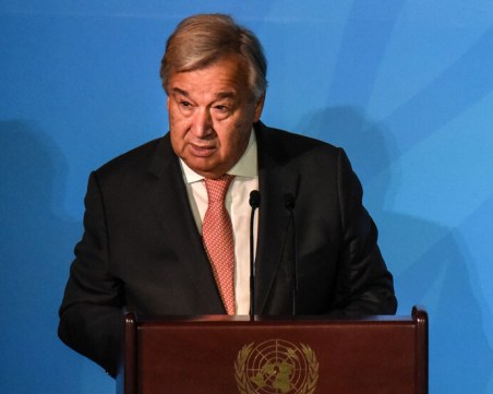 Генералният секретар на ООН настоява за глобален план за ваксинация