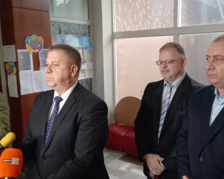 Лекари от Асеновград и Раковски издали фалшиви сертификати на 250 души, докато са в чужбина