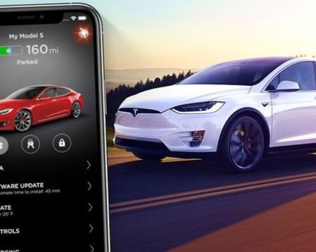 Приложението на Tesla заби и шофьори не успяха да запалят електромобилите си