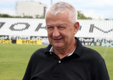 Собственикът на Локомотив Христо Крушарски говори след мача с Черно