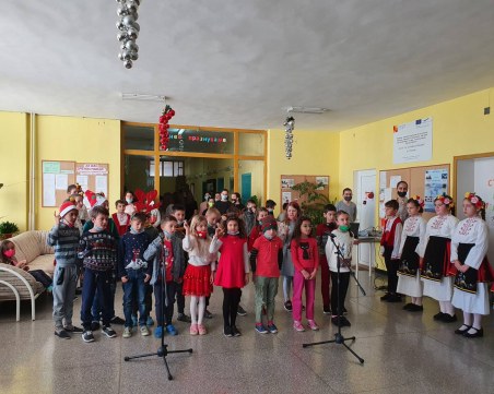 Грейна Коледната елха в СУ 