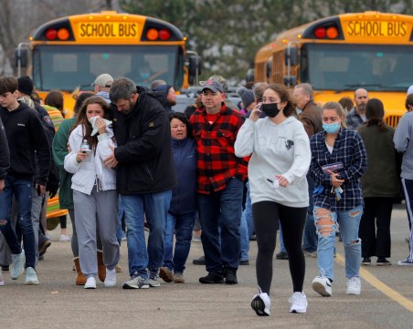 Трима ученици са загинали при стрелба в гимназия в САЩ
