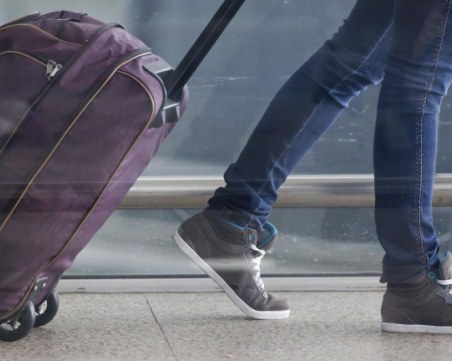 Влизат в сила нови правила за пристигащите в България