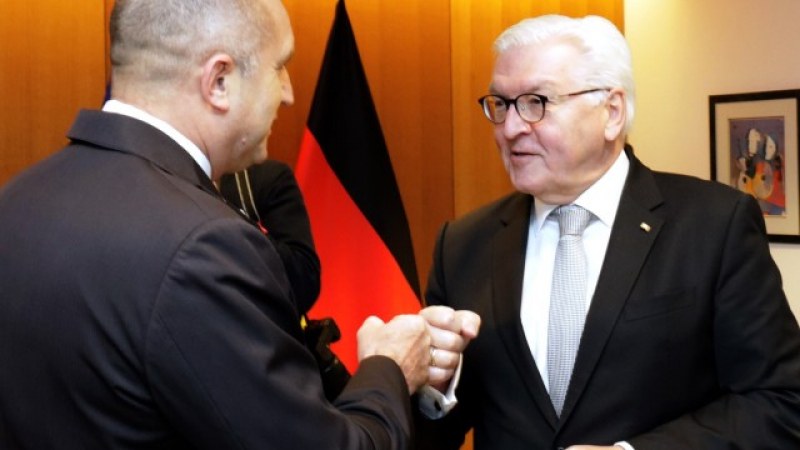 Радев на среща с немския президент: Северна Македония трябва да покаже зрялост