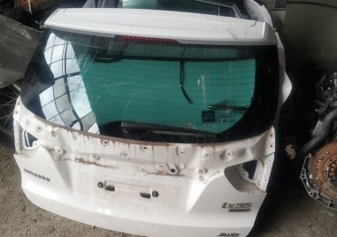 Открадната скъпа кола е открита в автоморга в Перник Полицаите
