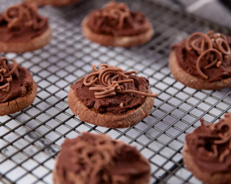 Бърза рецепта за шоколадово-канелени бисквити