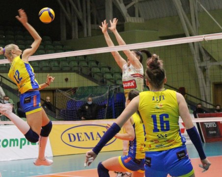 Марица загуби първи гейм за сезона, но победи и Казанлък