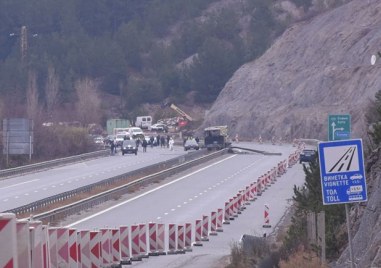 Вчера в Северна Македония пристигнаха тленните останки на 45 те жертви