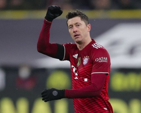 Байерн Мюнхен подчини Дортмунд след 100 минути игра и много голове