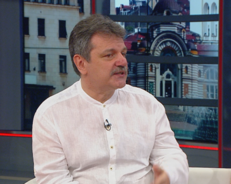 Д-р Симидчиев: Ваксините няма да спрат да действат, но ще са с по-ниско ниво на защита