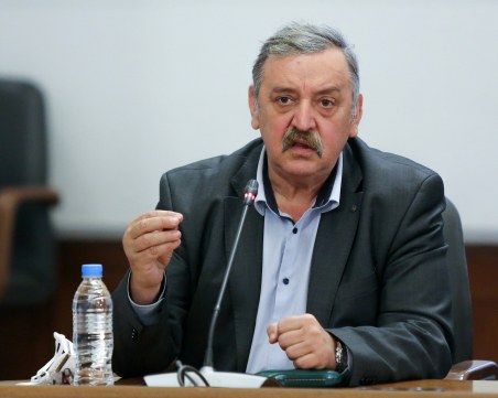 Кантарджиев: Много рядко се стига до фатален край при заразяване с менингит