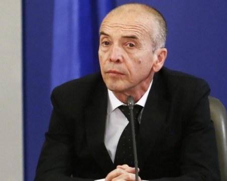 БЛС разследва Мангъров