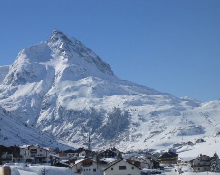 Лавина уби четирима в австрийските Алпи