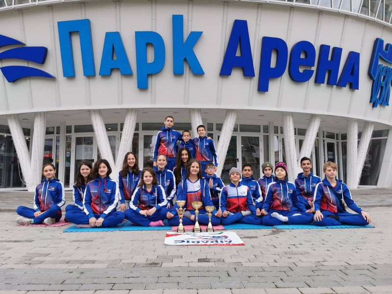 Пловдивски клуб с второто място в отборното и общо 10 медала на Държавното по плуване