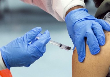 Рекорд на ваксинирани за ден в Гърция 92 404 ваксинации