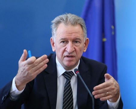 Кацаров: България обърна вълната без локдаун, нови мерки аз няма да въвеждам