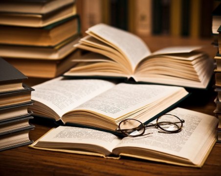 Коледна инициатива в Пловдив: събират книги за децата на града