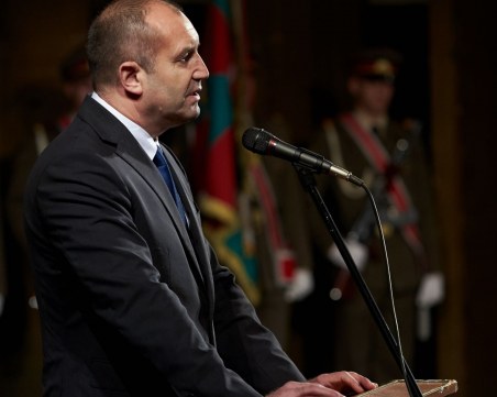 Радев започва консултации с парламентарно представените партии днес