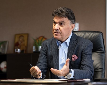 Боби Михайлов: БФС работи по програма за стимулиране на клубовете за развитие на собствени кадри
