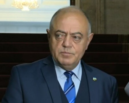 Ген. Атанасов: Има риск за партийна феодализация на министерствата
