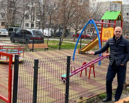 Поредна площадка за игра радва децата на 
