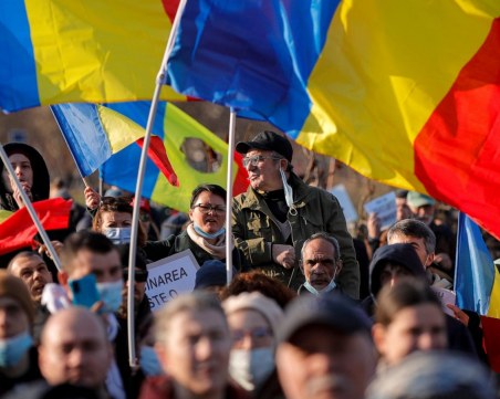 Румъния разхлабва мерките, премахва се вечерният час