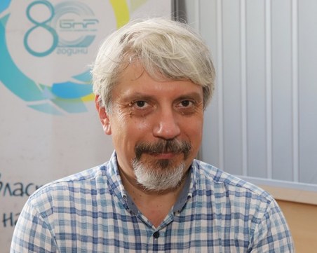 Витанов: Проблемите с Омикрон у нас ще са догодина