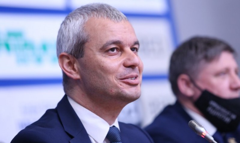 Костадин Костадинов се е отказал от депутатския си имунитет