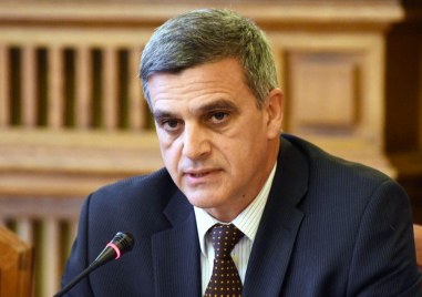 Служебният премиер Стефан Янев потвърди в кулоарите на парламента че