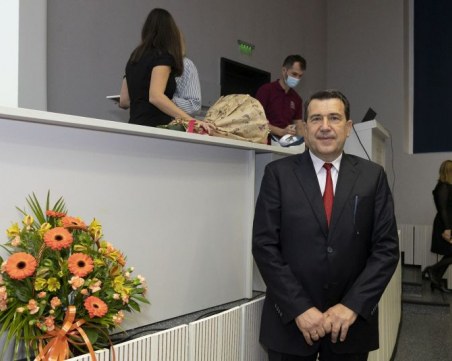 С тържествен симпозиум отбелязаха 75-годишнината на Катедрата по педиатрия и мединска генетика на МУ-Пловдив и Клиниката по педиатрия на УМБАЛ 