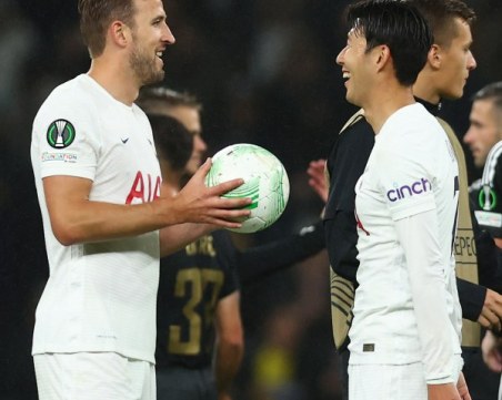 Тотнъм обяви мача с Рен за отложен, французите ги обвиниха в лъжа