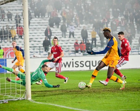 ЦСКА приключи евротурнирите след загуба от Рома у дома