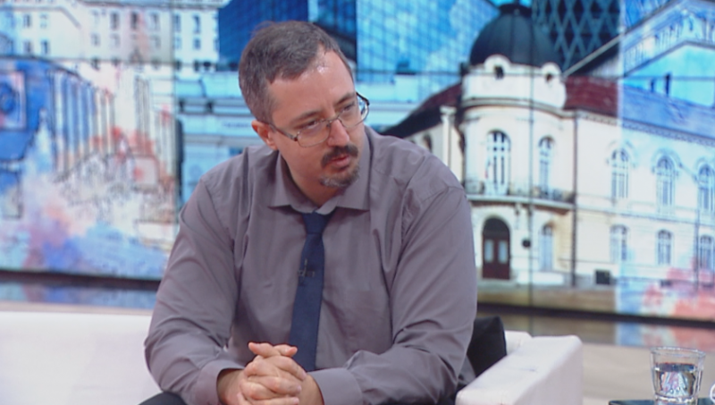Лъчезар Томов: До февруари Омикрон ще бъде доминиращ у нас