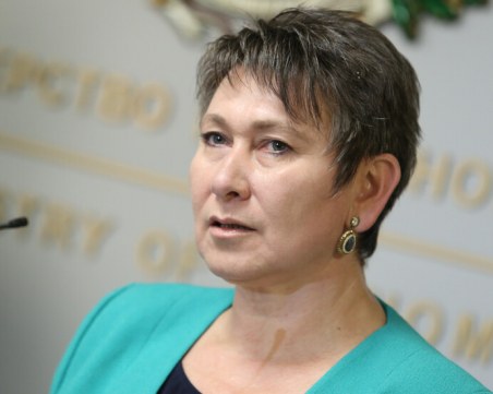 Даниела Везиева за обвиненията в плагиатство: Не съм изненадана от атаката срещу мен