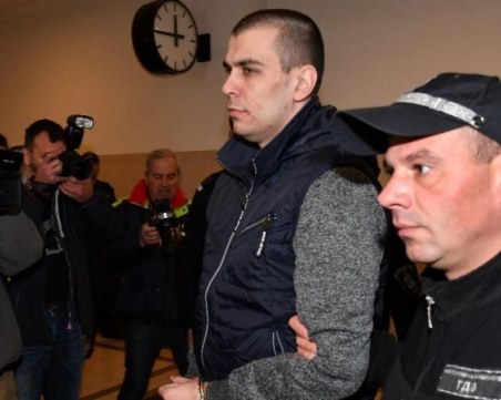 Доживотен затвор за Викторио, убил приятелката си и дъщеричката им