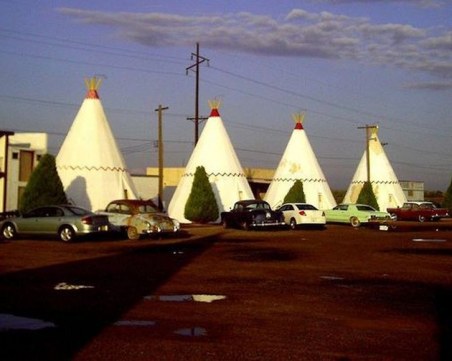 На този ден: Една от най-големите жп катастрофи, открит е първият мотел