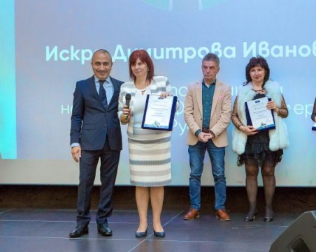 Отличиха най-добрите учители, директори и училища в страната