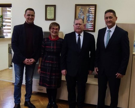 Пловдивският университет посрещна посланика на Израел