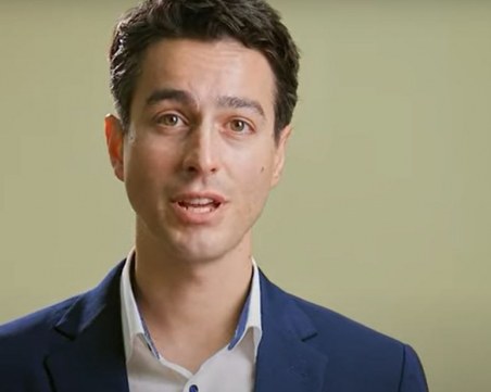 Изненада в проектокабинета – 31-годишен актьор, живял в Холивуд, става министър на културата