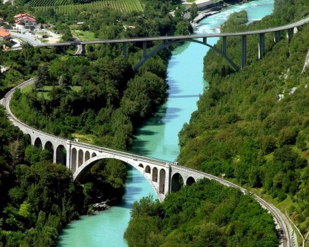 Откриха тялото на 10-годишно мигрантче, изчезнало при опит да прекоси река в Хърватия